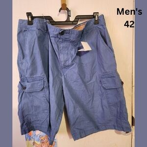 Izod Men's Blue Cargo Shorts